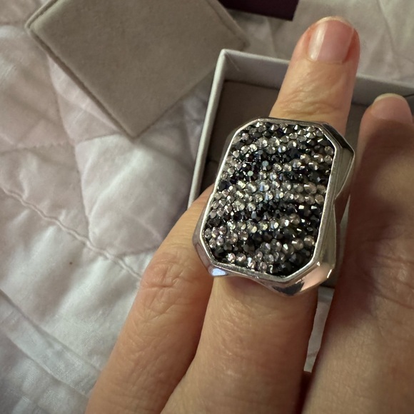 Judith Leiber Papa Print Zebra Pave Ring, 6, NWT Full Inclusion, Box & Packaging - Picture 8 of 10